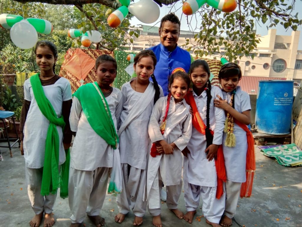 naresh Bhardwaj teacher with students